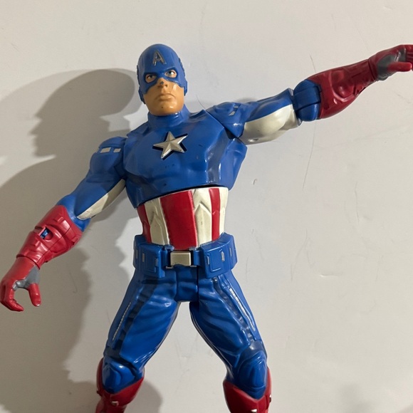 2012 MARVEL CAPTAIN AMERICA 10" TALKING (PUSH BUCKLE) ACTION FIGURE #4418 - Picture 8 of 9